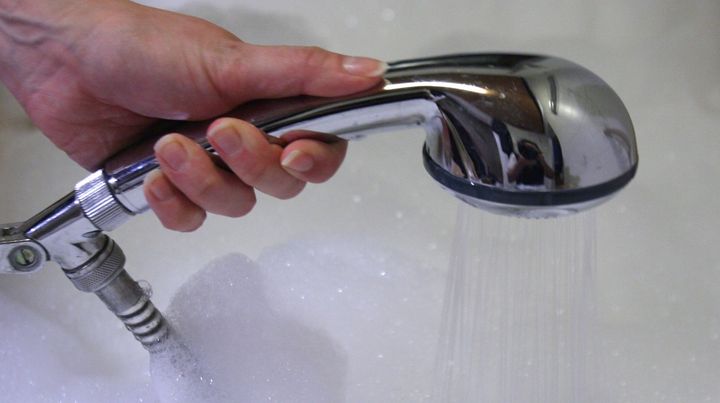 「日本の浴室は世界一」 ベルギーでプレーするシュミット・ダニエル、“欧州の意味不明なシャワー室”動画に反応