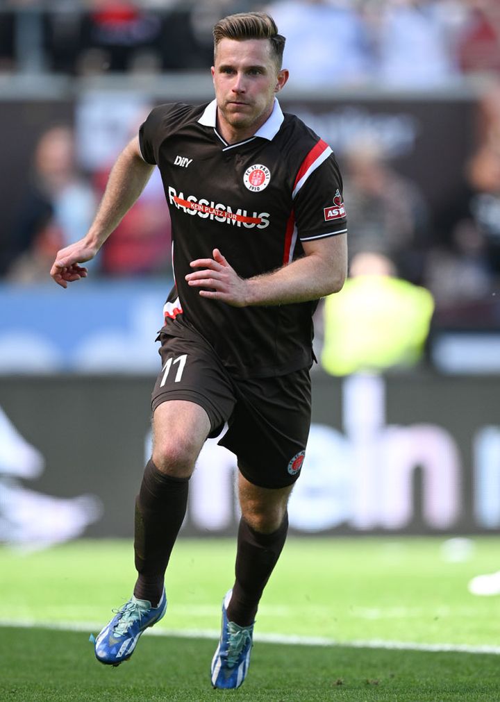 好調ザンクト・パウリ、「反人種差別」の限定ユニフォームを発表！収益の一部は被害者支援団体に寄付へ