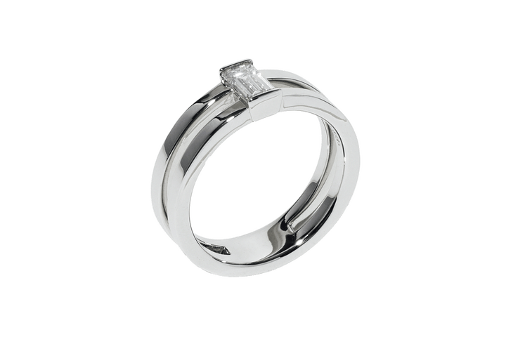 〈ミキモト〉のリング