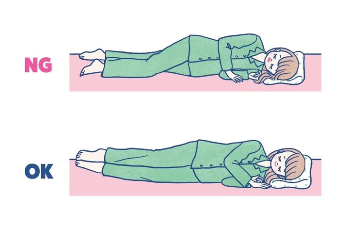 横向き寝はシワに繋がる？【老けない寝姿勢】を睡眠のプロが指南