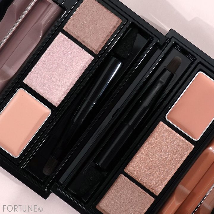 KATE（ケイト） 『ケイト アンダーアイファインダー』