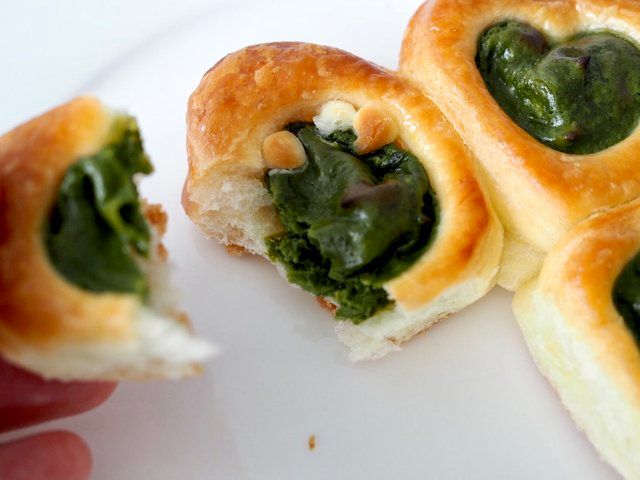 mottoの四つ葉のクローバーパン