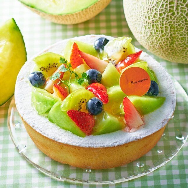 シャトレーゼのアンデスメロンのレアチーズタルト（ホール）15cm