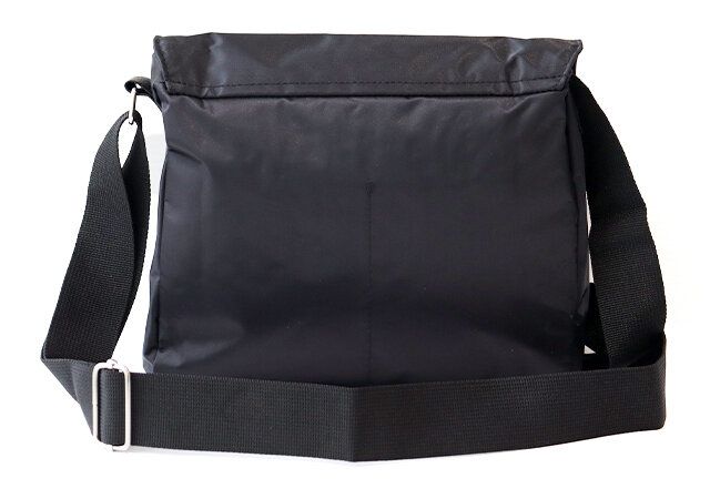 THE GOOD SHOULDER BAG BOOKの背面デザイン