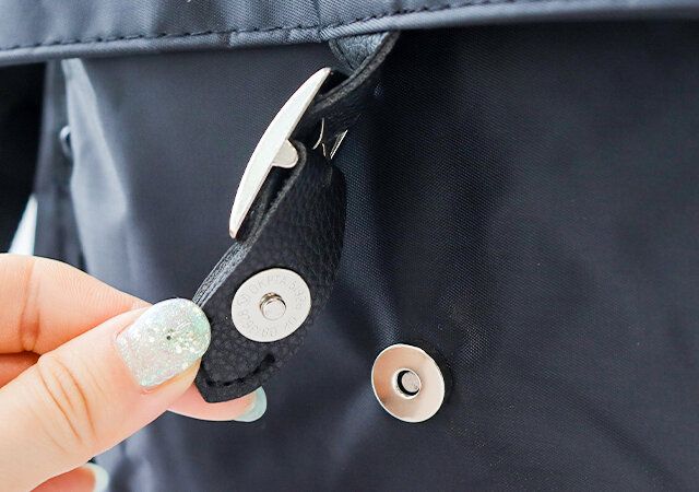 THE GOOD SHOULDER BAGはマグネットボタン