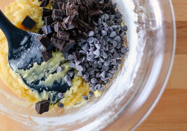 アメリカンチョコチップクッキー レシピ チョコチップを加えて混ぜる