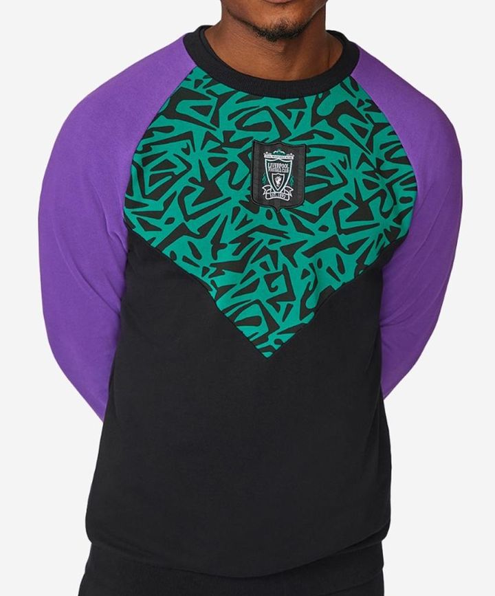 リヴァプール、「真のクレイジーユニ」に触発のカプセルコレクション！90年代“伝説のGKユニ”が甦る