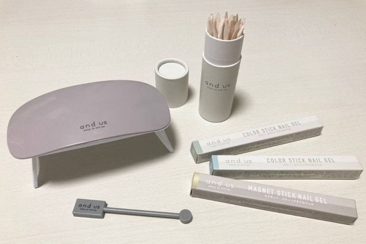 3COINS スリーコインズ スティックネイルジェル andus スリコ マグネットネイルジェル