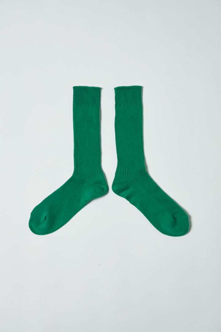 春のオシャレはシャツとローファーに合うオシャレなソックスがマストアイテム！