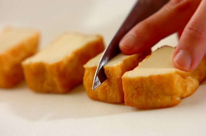 厚揚げのキムチーズ焼きの下準備1