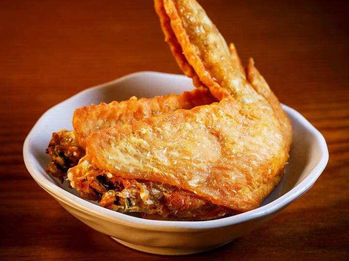 関内『里葉亭（関内本店）』の「手羽の唐揚げ」