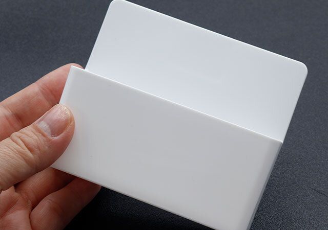 セリアの磁石でくっつくサプリホルダーのサイズ感