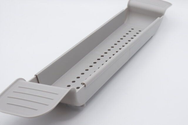 浴室の小物置きに便利なスリーコインズの伸縮バステーブルスリムGY