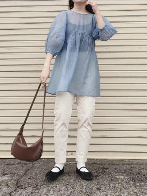 春のシアートップスコーデ