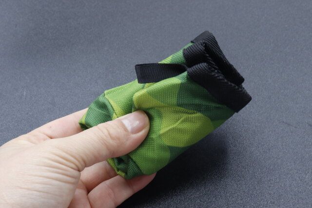 100均セリアのペット用フードボウル折りたたみタイプ