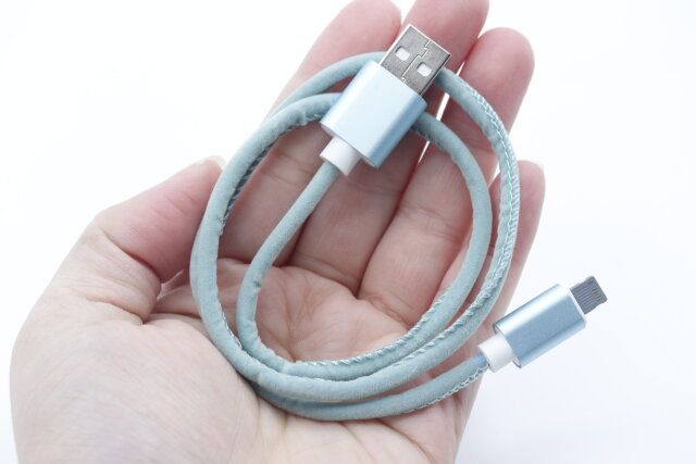 セリアのiPhone用充電ケーブル