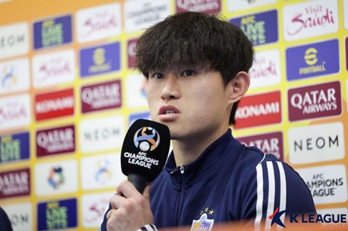 イ・ドンギョン