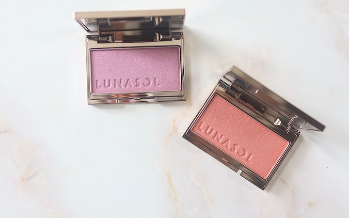 ルナソルの「2024年サマーコレクション」を全色スウォッチ！イエベ、ブルベ別のおすすめも紹介