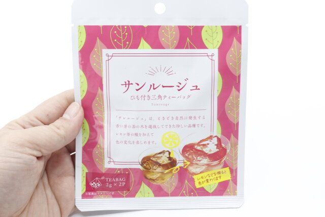 ダイソーのサンルージュひも付き三角ティーバッグのパッケージ