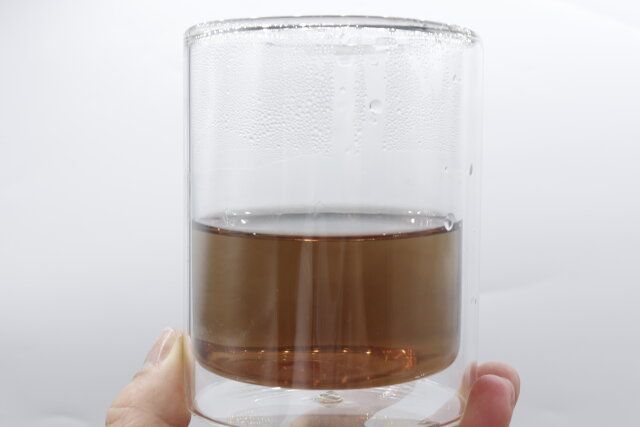 ダイソーのサンルージュひも付き三角ティーバッグは緑茶に近い味わいで香りがいい