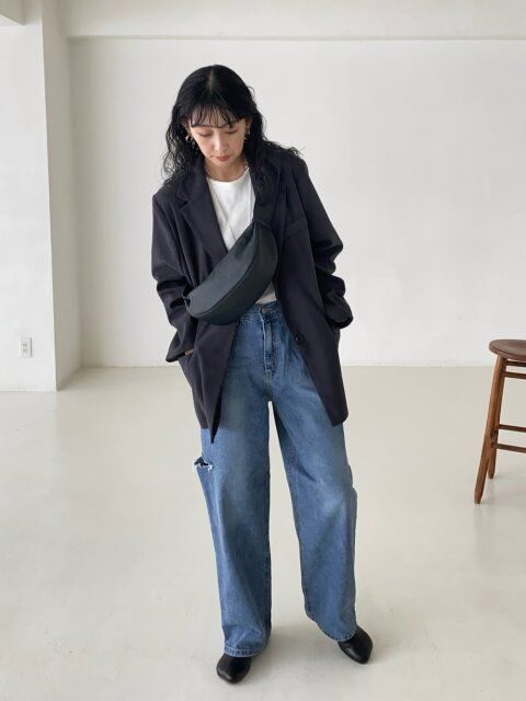 春のテーラードジャケットコーデ