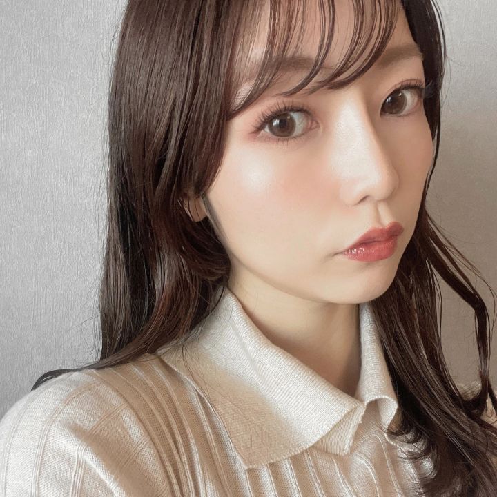 おすすめ「ピンクコスメ」7選｜MAQUIAインフルエンサー厳選！ この春話題のアイシャドウやリップをご紹介_2