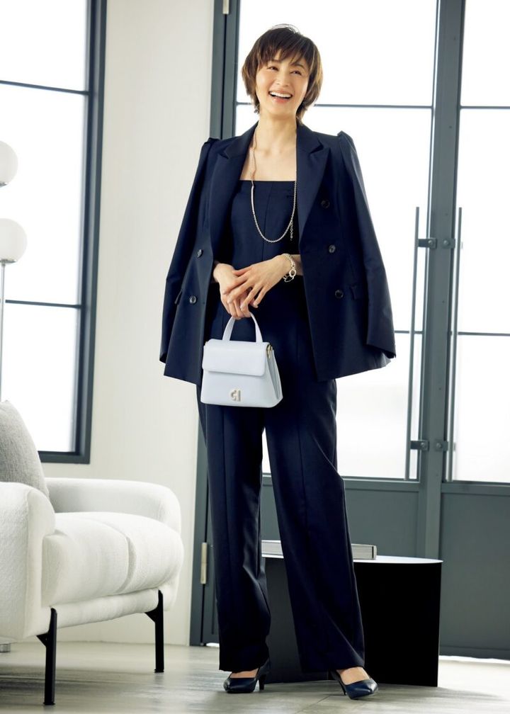 EZUMiのオールインワン ネイビー