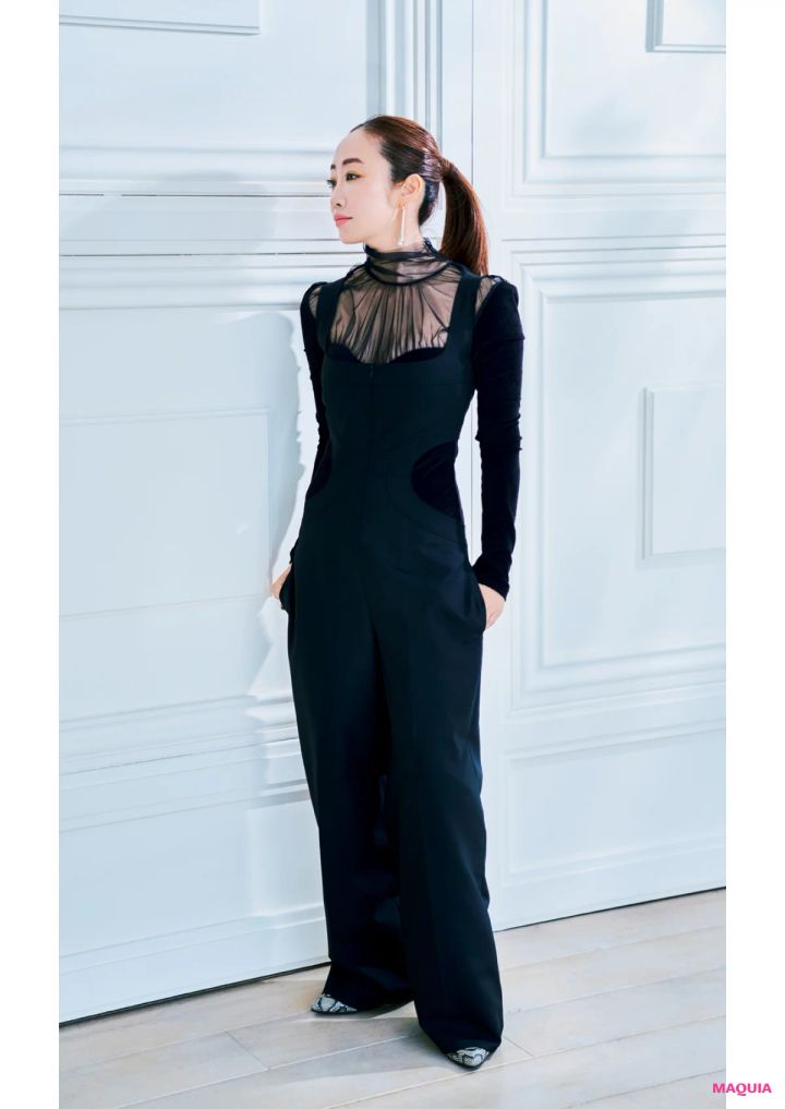 神崎 恵さんが考える、個性を出したいときのメイク・ヘア・服。次元の違う吸引力を叶えるコツ_7