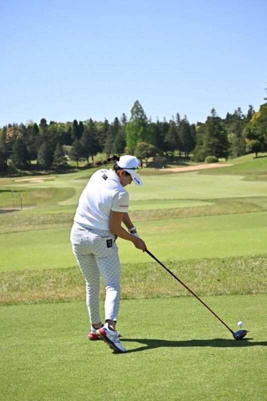 岩井明愛＆岩井千怜の“飛距離の秘密”を解説！「インパクトでは…」