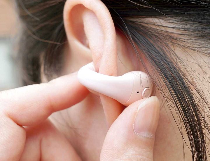 イヤホン本体のボタン操作はコツさえ掴めば悪くない！