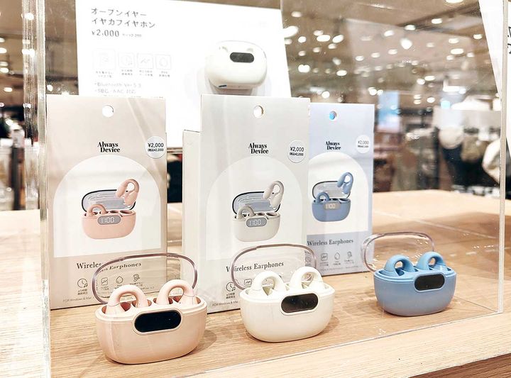 3COINSの「オープンイヤーイヤカフイヤホン」1