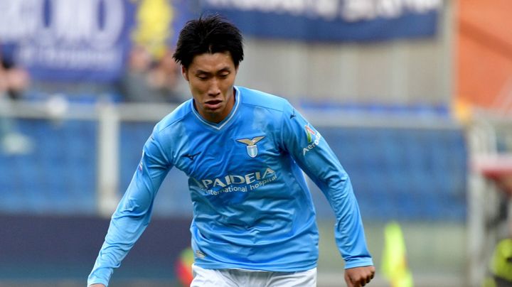 ラツィオ鎌田大地、ジェノア戦で決勝点をアシスト！「別人、ほぼ完ぺき」と現地脱帽