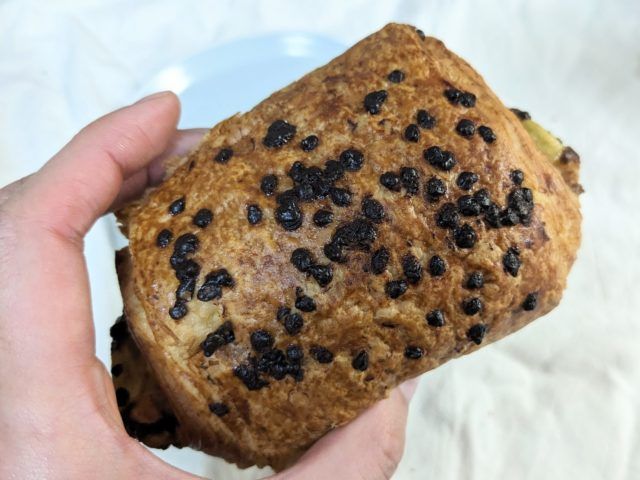 トリプルチョコデニッシュ1つアップ