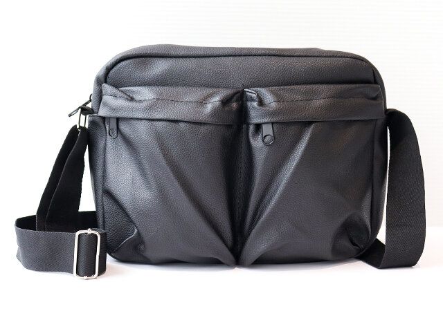 THE SMART SHOULDER BAGのデザイン