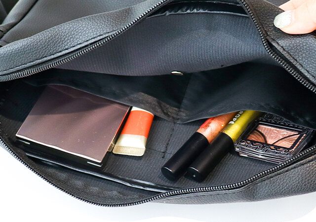 THE SMART SHOULDER BAGの内ポケット