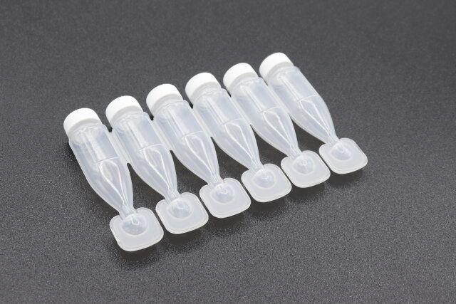 キャンドゥの連結詰め替えチューブ 5mL 6連