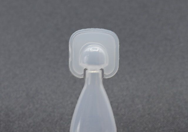 キャンドゥの連結詰め替えチューブ 5mL 6連の特徴は先端部分