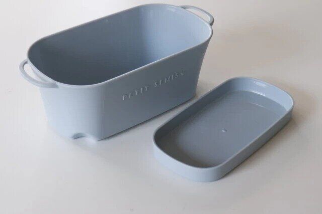 ダイソーのバスケットプランター ブルーグレー