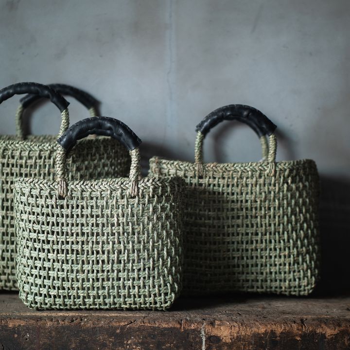 〈BELLÙRIA〉の『出西窯と九州の民藝』が群馬県・桐生市で開催中！〜4/30（火）まで。