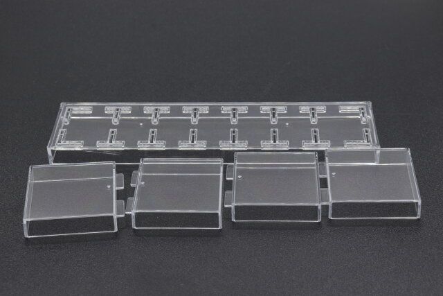 セリアのディスプレイスタンド2WAYは縦向きでも横向きでも飾れる