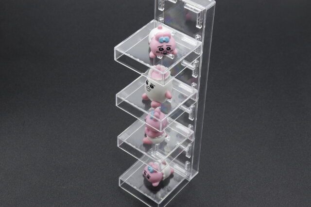 セリアのディスプレイスタンド2WAYは小物のディスプレイにおすすめ