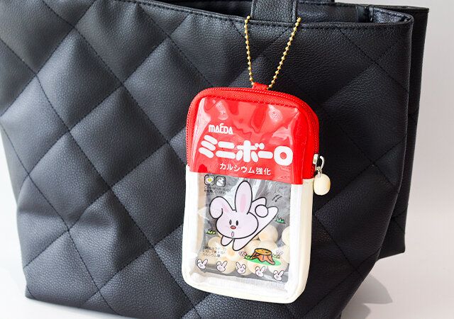 ミニボーロのクリアポーチはループ付き