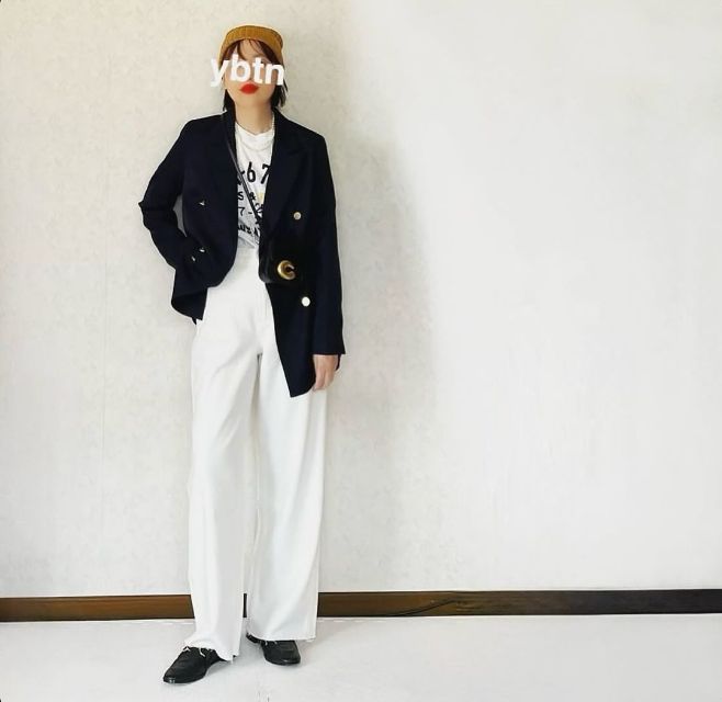 UNIQLO：Cのワイドストレートジーンズを着用したコーデ