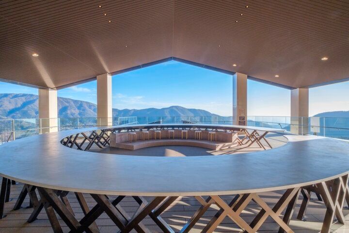 雲の上の足湯でのんびり、箱根・早雲山駅にある「cu―mo箱根」へ