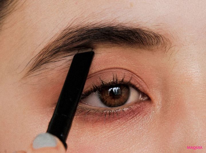 甘めメイク×ハンサム眉で洒落感アップ。アンバランスさが要のメイクのコツを解説_6