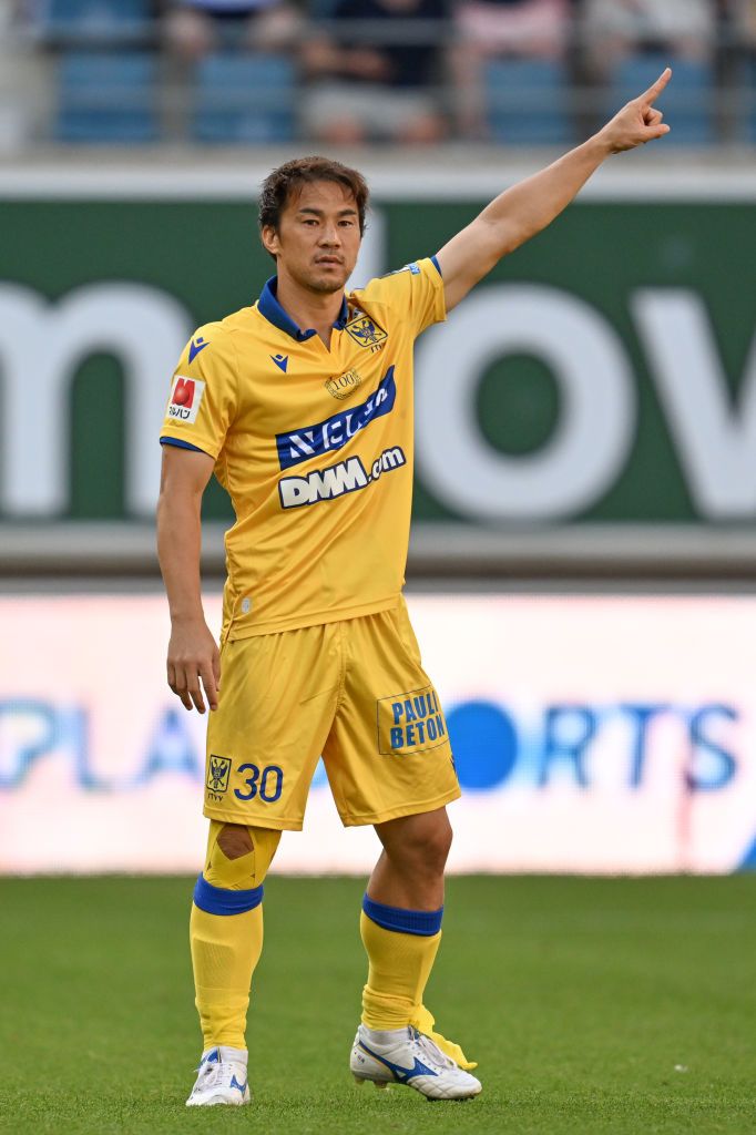 長谷部誠だけじゃない！海外の1部リーグで引退した日本代表選手