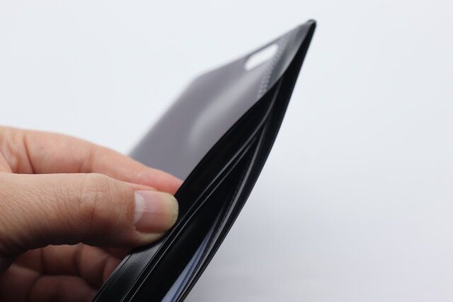 ダイソーのスリムなウェットシートポーチ（AGAX）