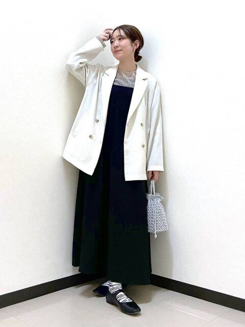 春の黒キャミワンピースコーデ