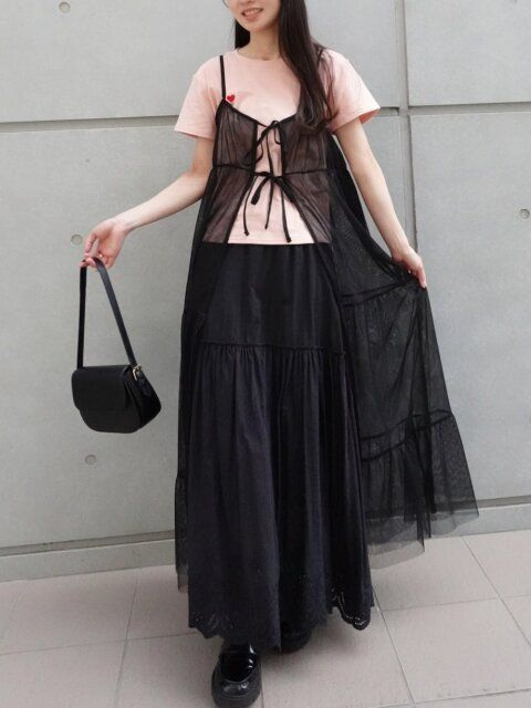 春の黒キャミワンピースコーデ