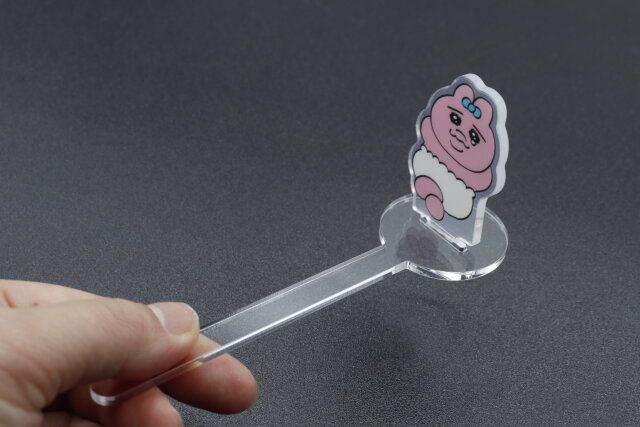 キャンドゥのオタ活に嬉しいアクリルスタンド用撮影補助具